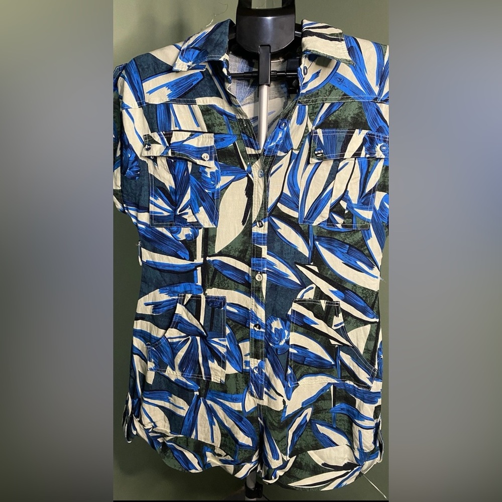 Love and harmony Dynamic Blue and Green Geometric Jumpsuit with Wrap Neckline